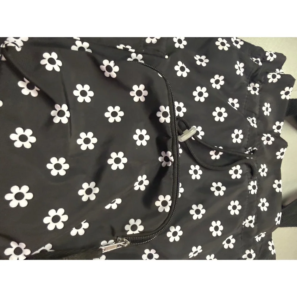 Art Class Black White Floral Daisy Backpack‎ Drawstring Magnetic Snap Closure